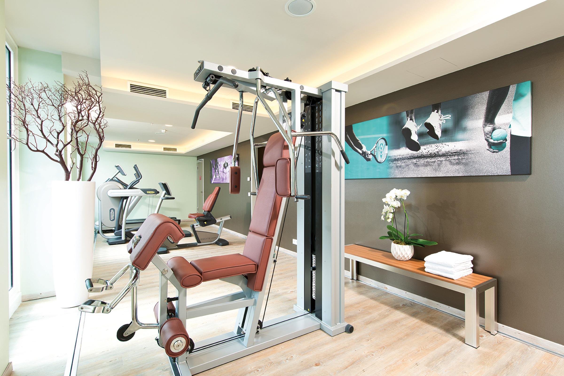 Leonardo Hotel Berlin Mitte Bagian luar foto Fitness room